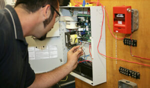 تعمیر و نگهداری سیستم اعلام حریق